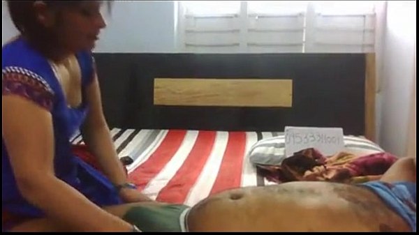 Indian sweety Bhabhi Sex With devar at bedroom mms