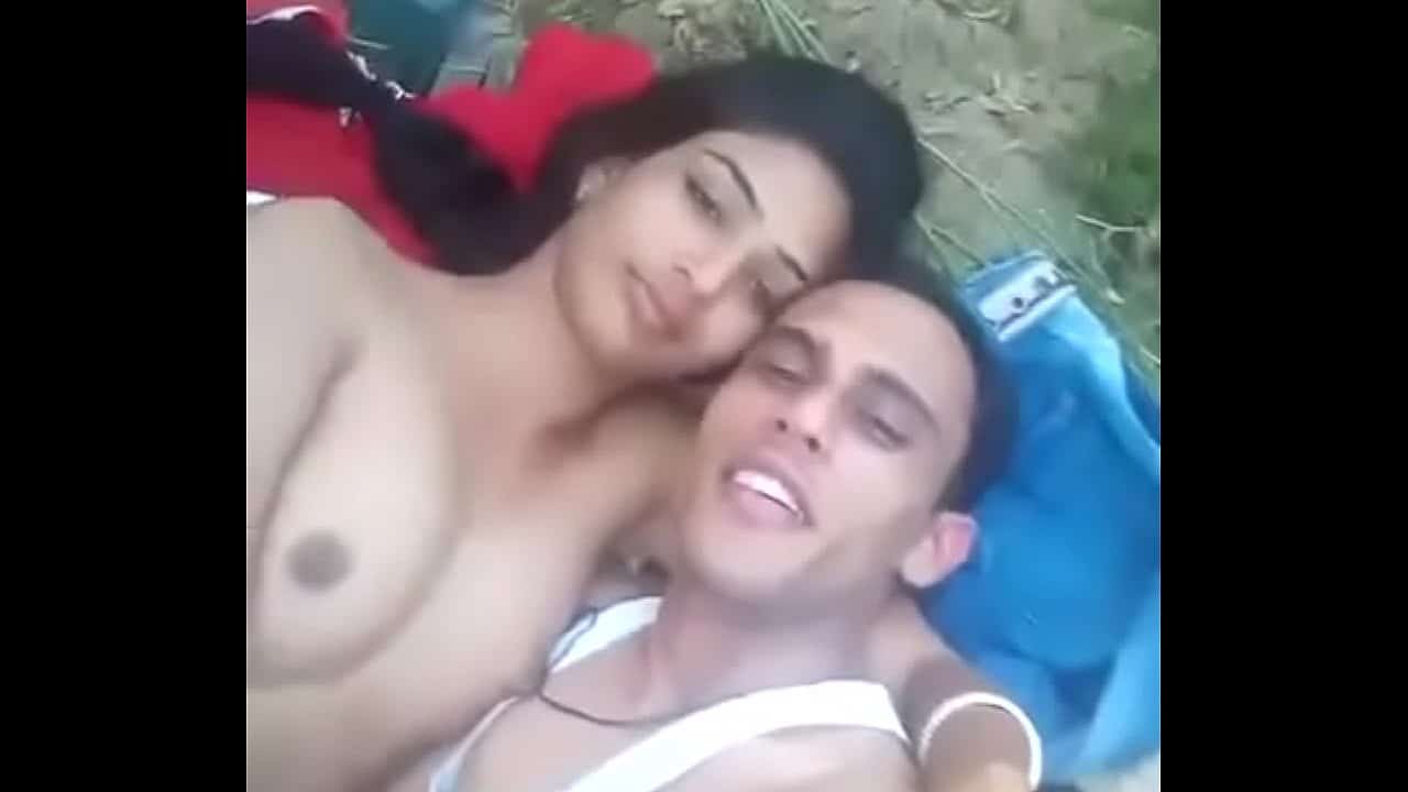 gf outdoor sex video pictures & video