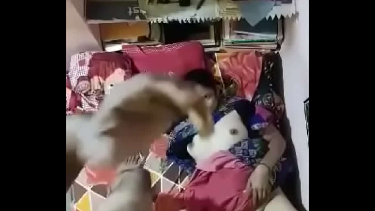 Desi Indian Big Ass sexy xxx Aunty Loves Sucking Cocks